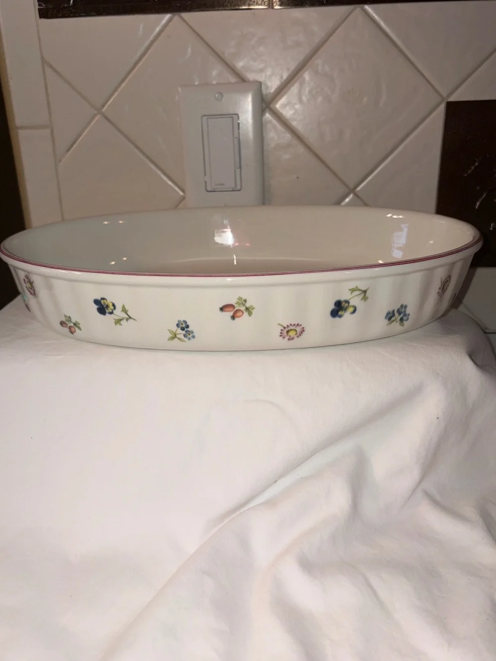 Vtg Villeroy & Boch 13” Petite Fleur Oval Baking dish Floral Casserole